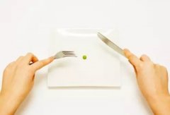 節(jié)食不但減不了肥，還傷身體..